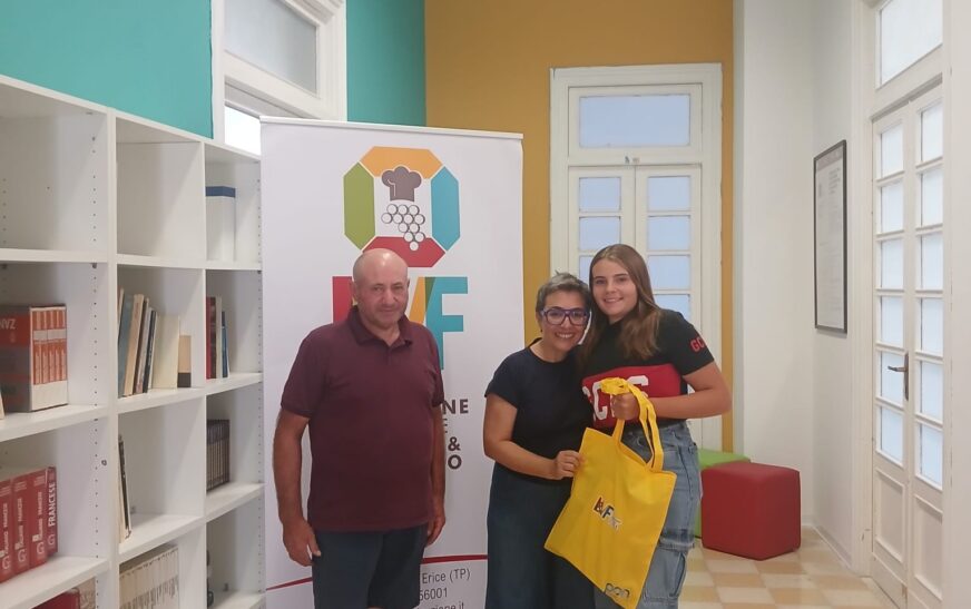 All’Istituto “Florio” di Erice libri, divise e tablet per le prime classi